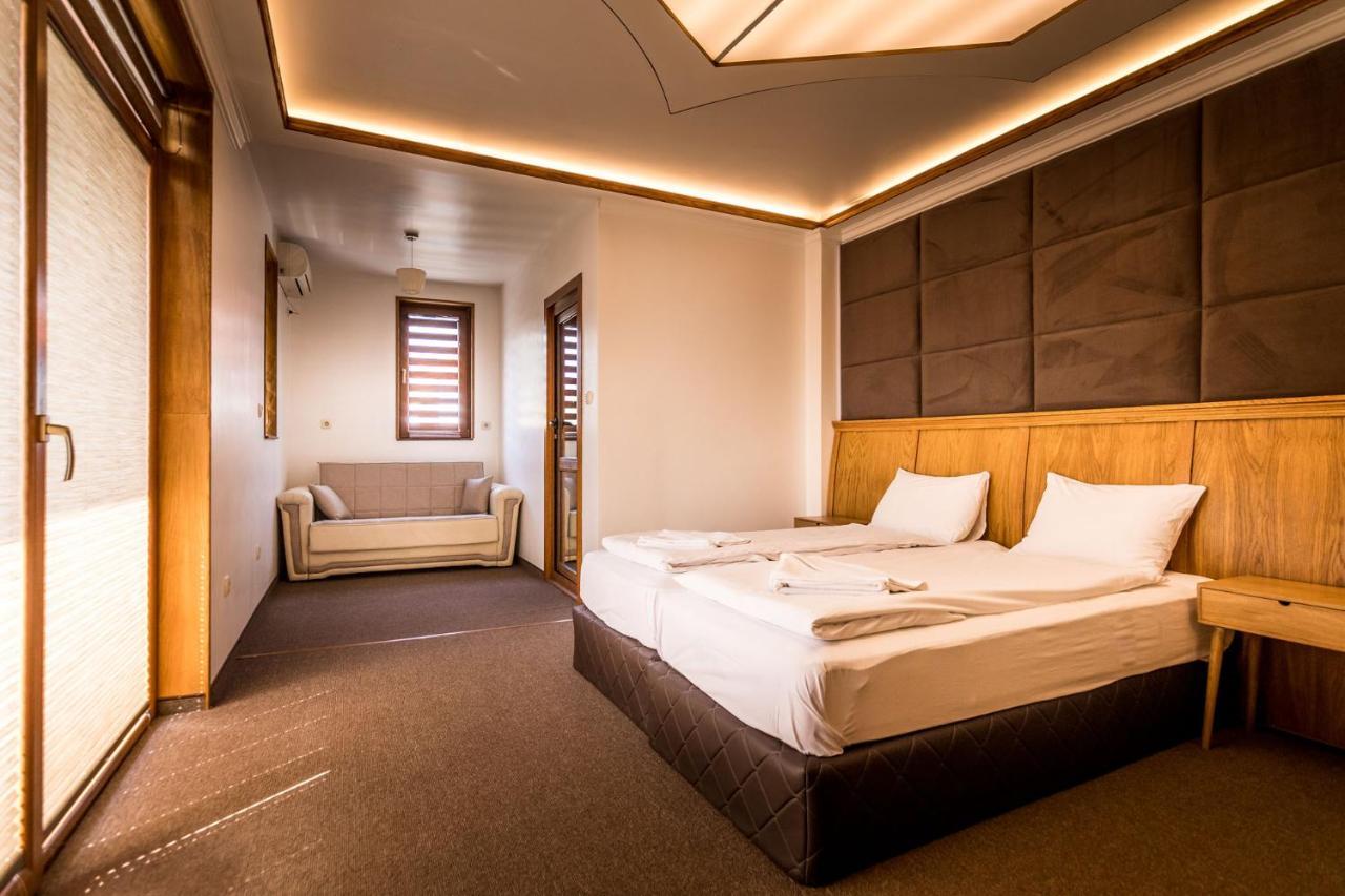 Tihiat Kut Complex Hotel Kyustendil Luaran gambar