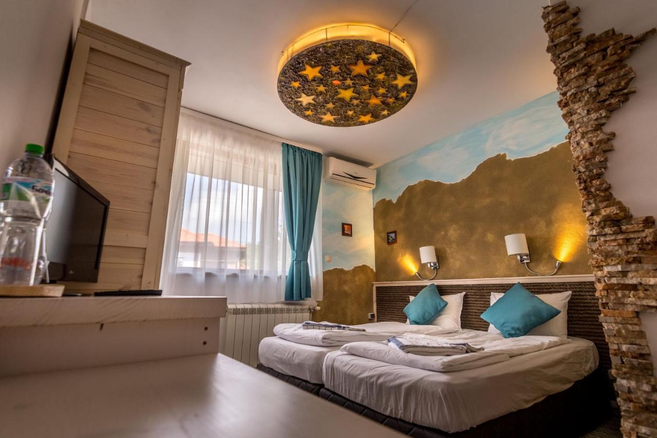 Tihiat Kut Complex Hotel Kyustendil Luaran gambar